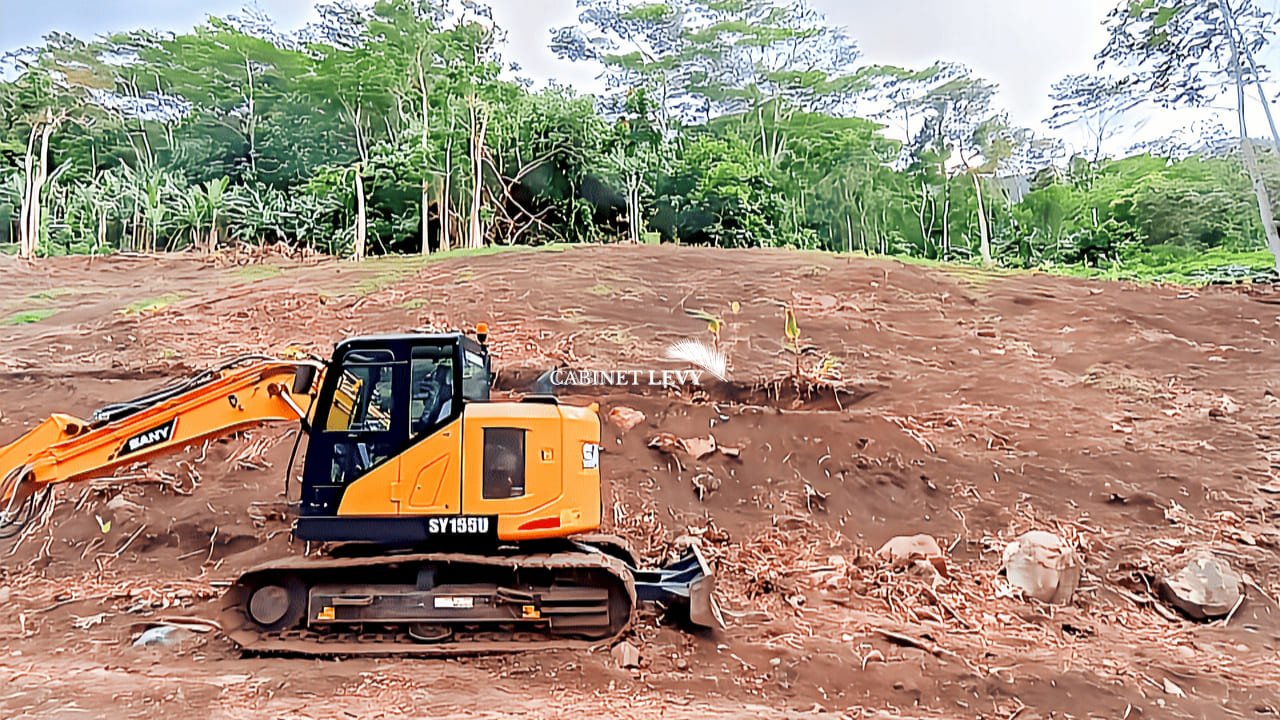 Terrain Constructible de 1600m² à Vendre à Maatea, Moorea - Lot C