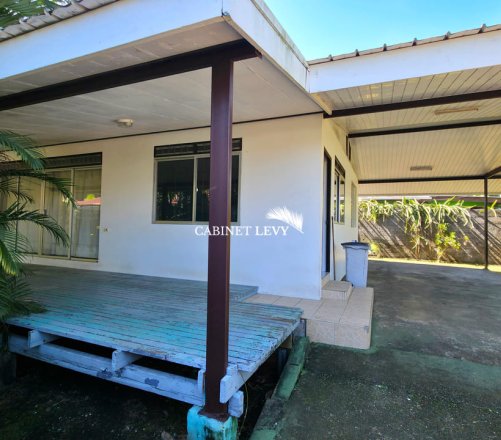 A louer maison mitoyenne F3 (meublée/équipée) début Papara