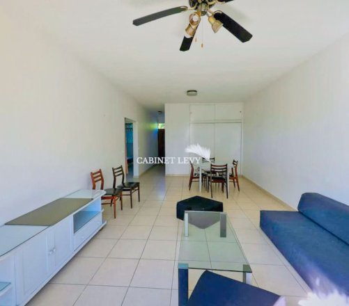 Appartement F3 au rez-de-jardin (Résidence bord de mer) à Arue - B11