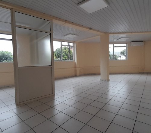 À LOUER - BUREAU/LOCAL PRO - PAPEETE CENTRE VILLE