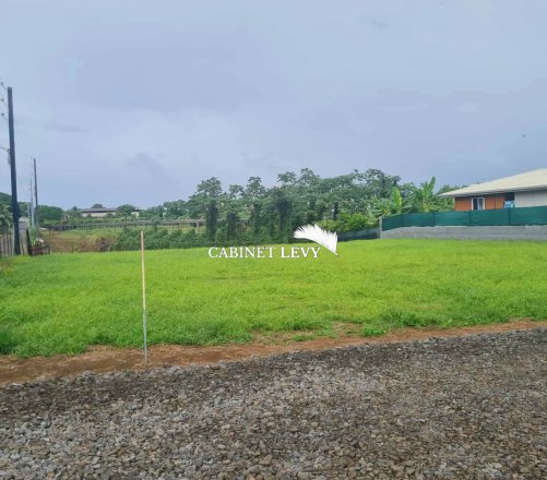 TARAVAO TERRAIN DE 829 m2 à VENDRE